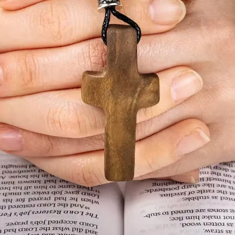 Set 1 Cruz de Madera + 1 Llavero cruz | Símbolo de Fe | Amor y Protección en tu Mano