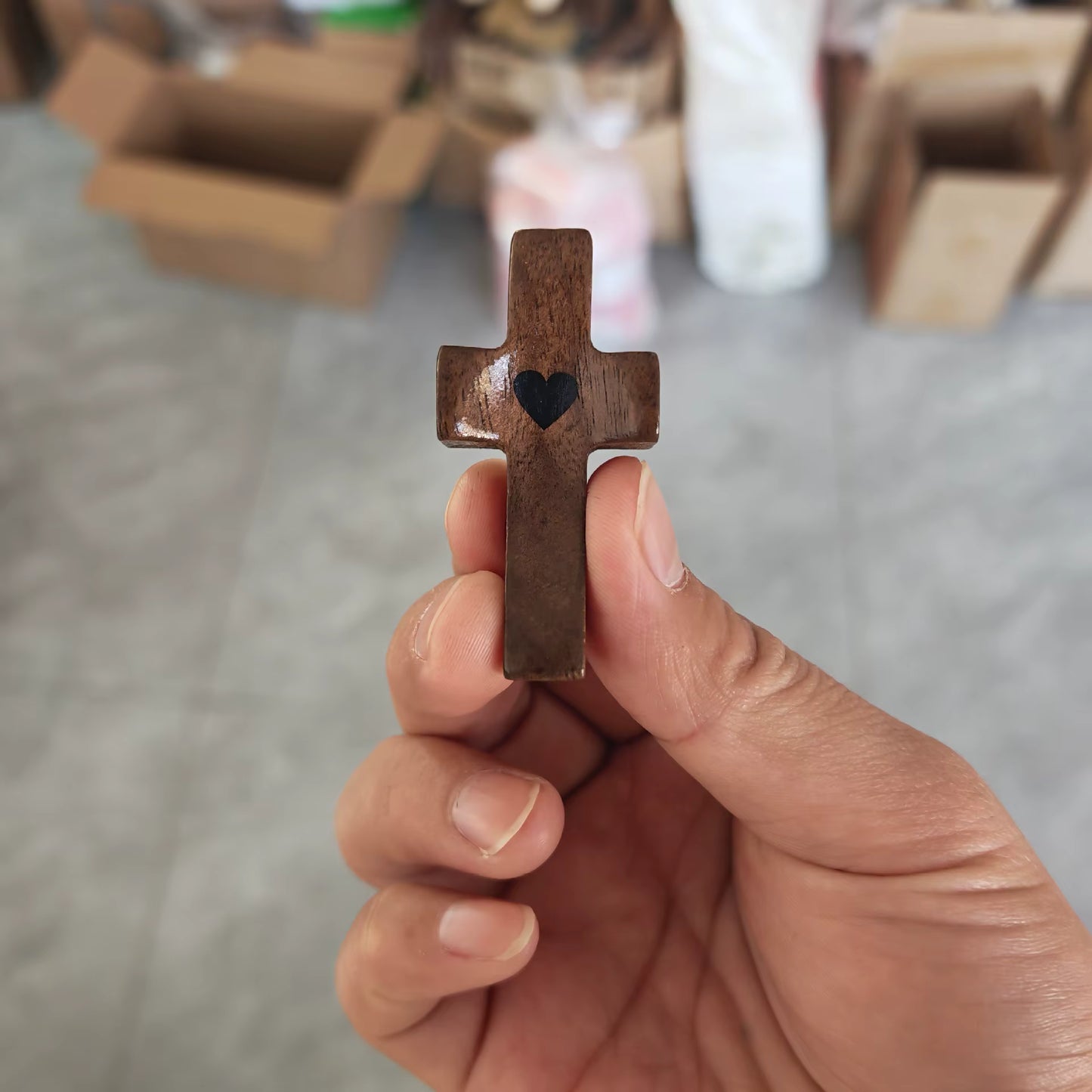 Set 1 Cruz de Madera + 1 Llavero cruz | Símbolo de Fe | Amor y Protección en tu Mano