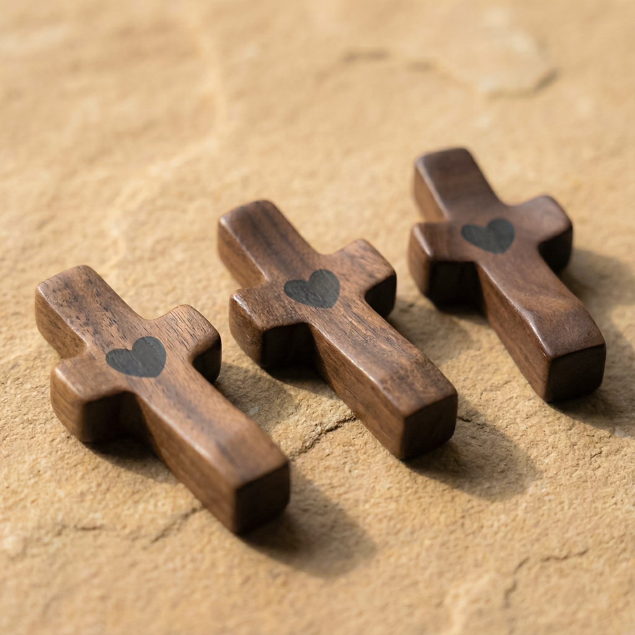 Set de 3 Cruces de Madera Decorativas | Símbolo con Significado | Para Hogar, Oficina o Regalo Especial