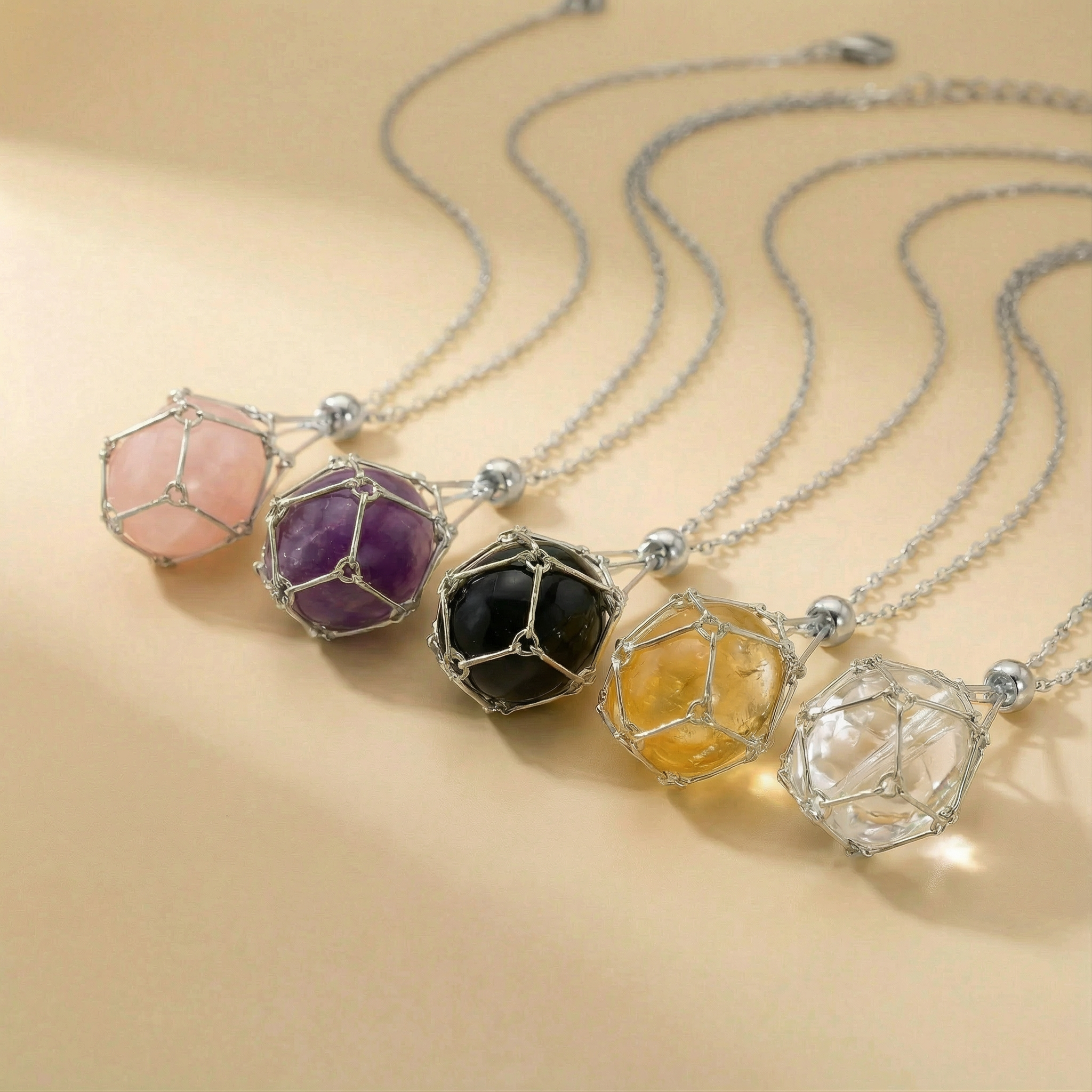 Colgante piedra natural en Jaula | Diseño Geométrico Minimalista de Acero Inoxidable