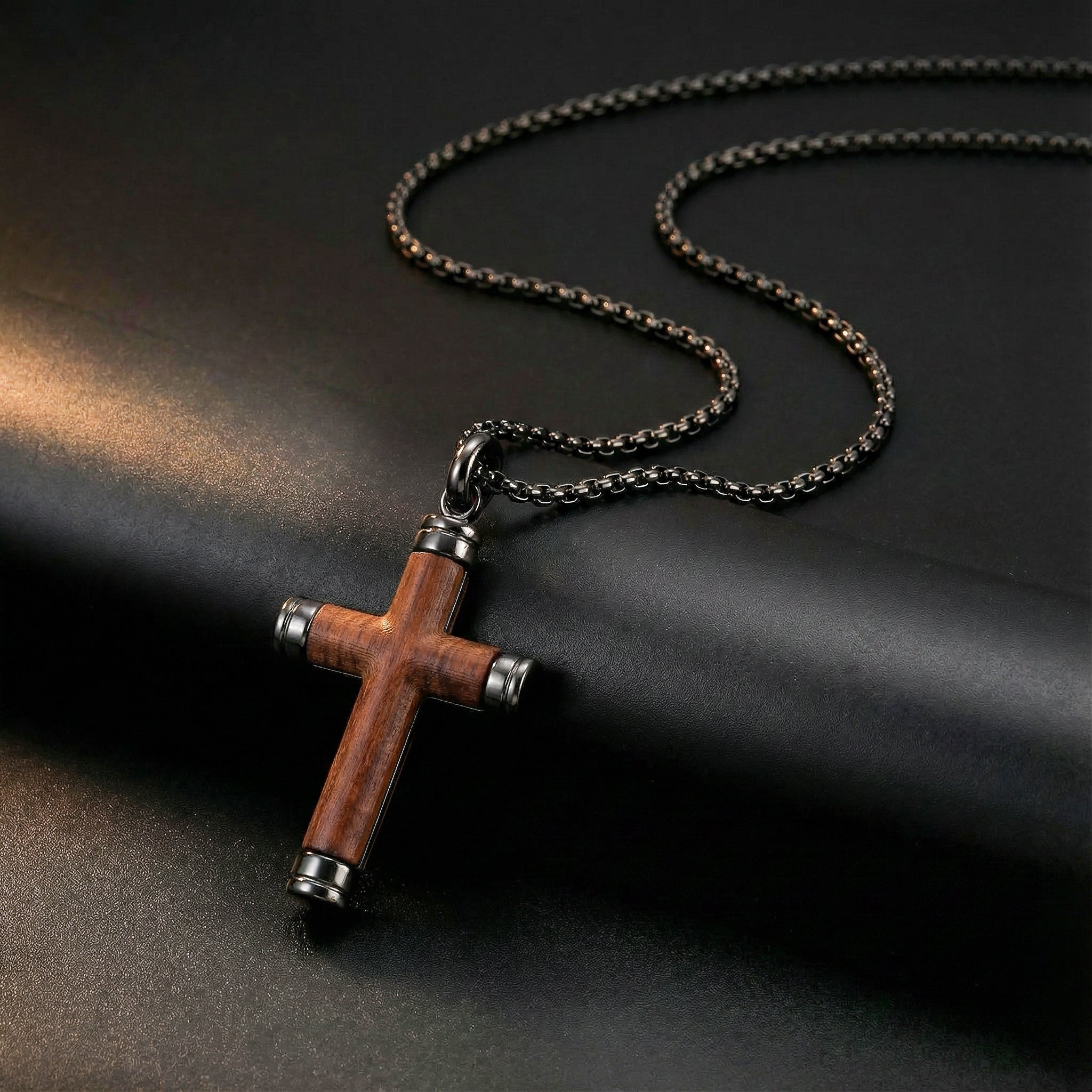 Colgante de Cruz de Madera Artesanal para Hombre | Regalo con Significado