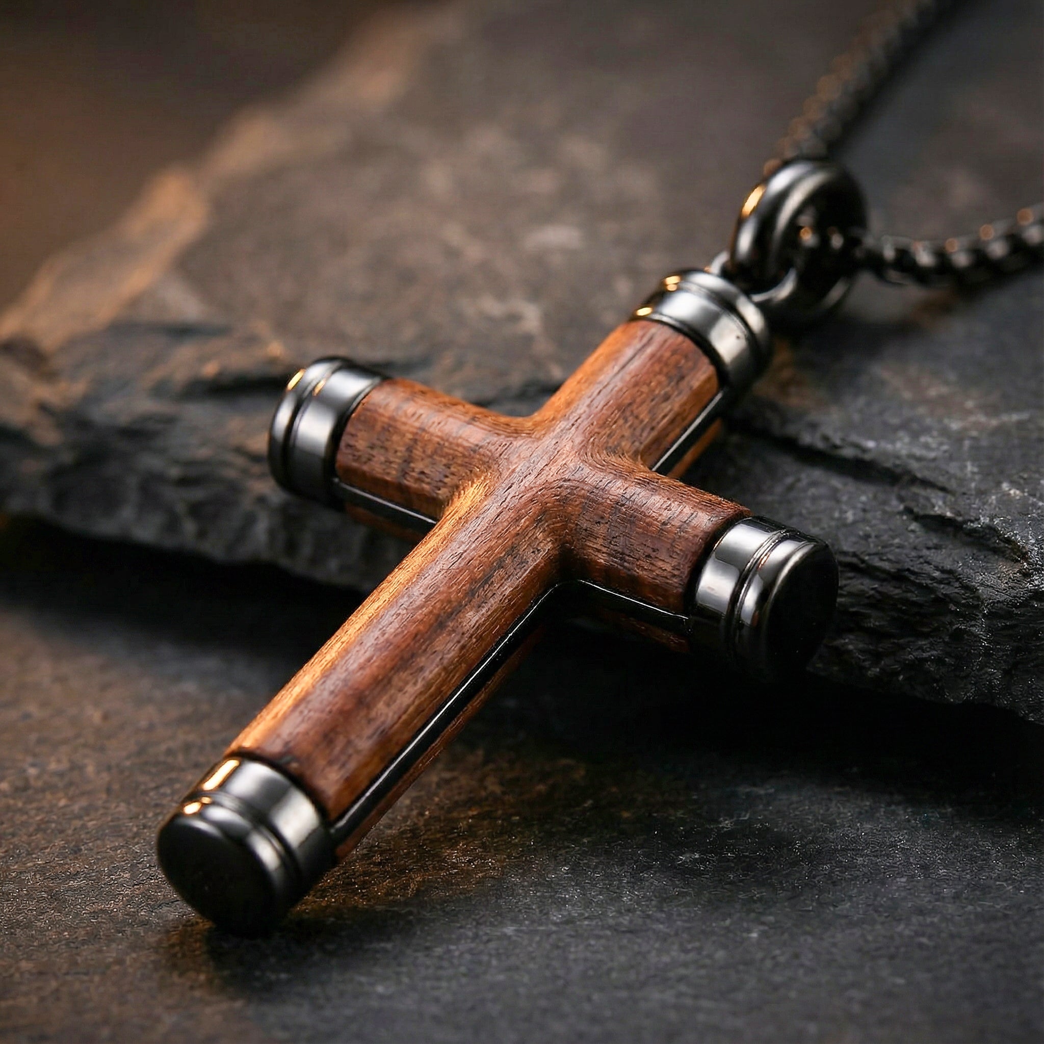 Colgante de Cruz de Madera Artesanal para Hombre | Regalo con Significado