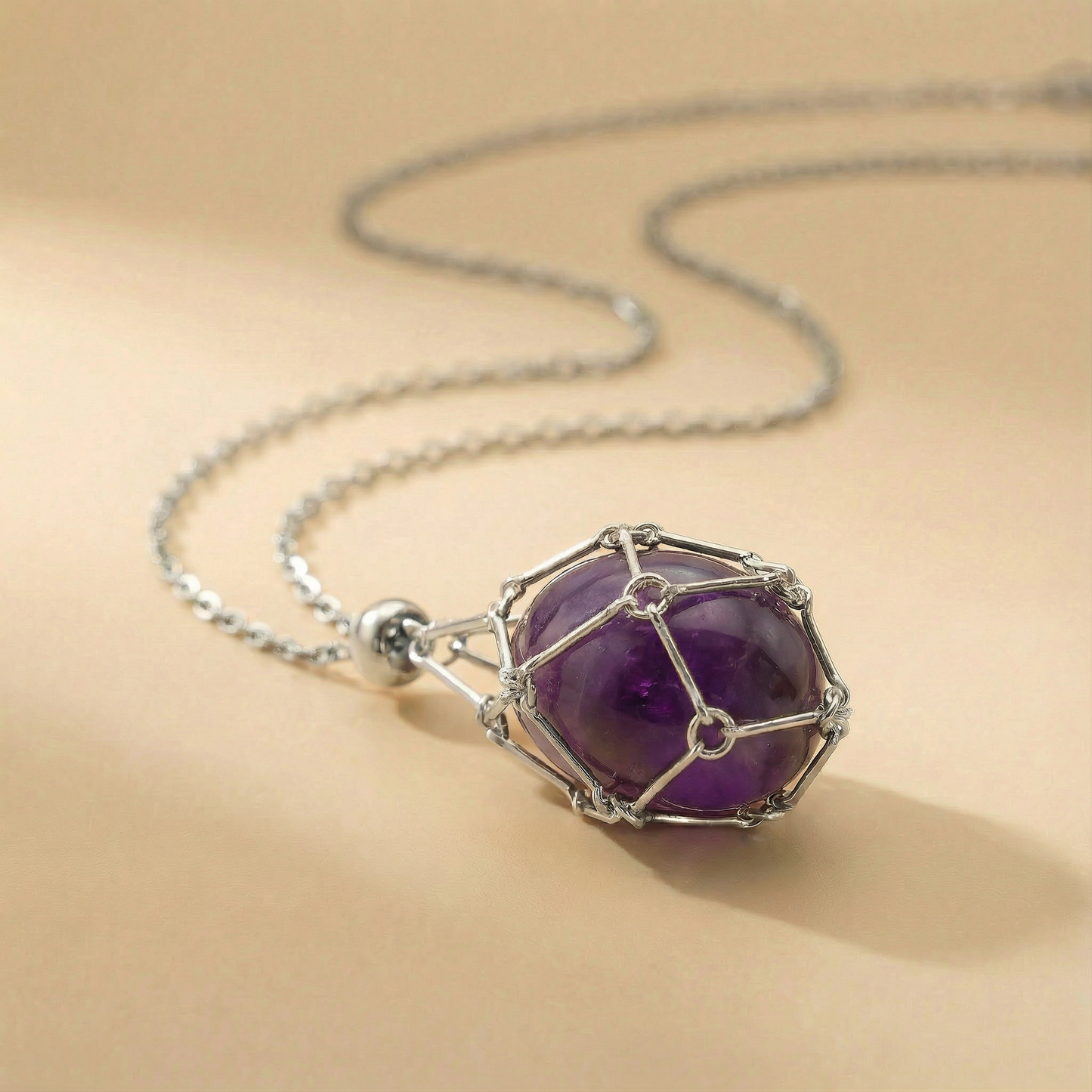 Colgante piedra natural en Jaula | Diseño Geométrico Minimalista de Acero Inoxidable