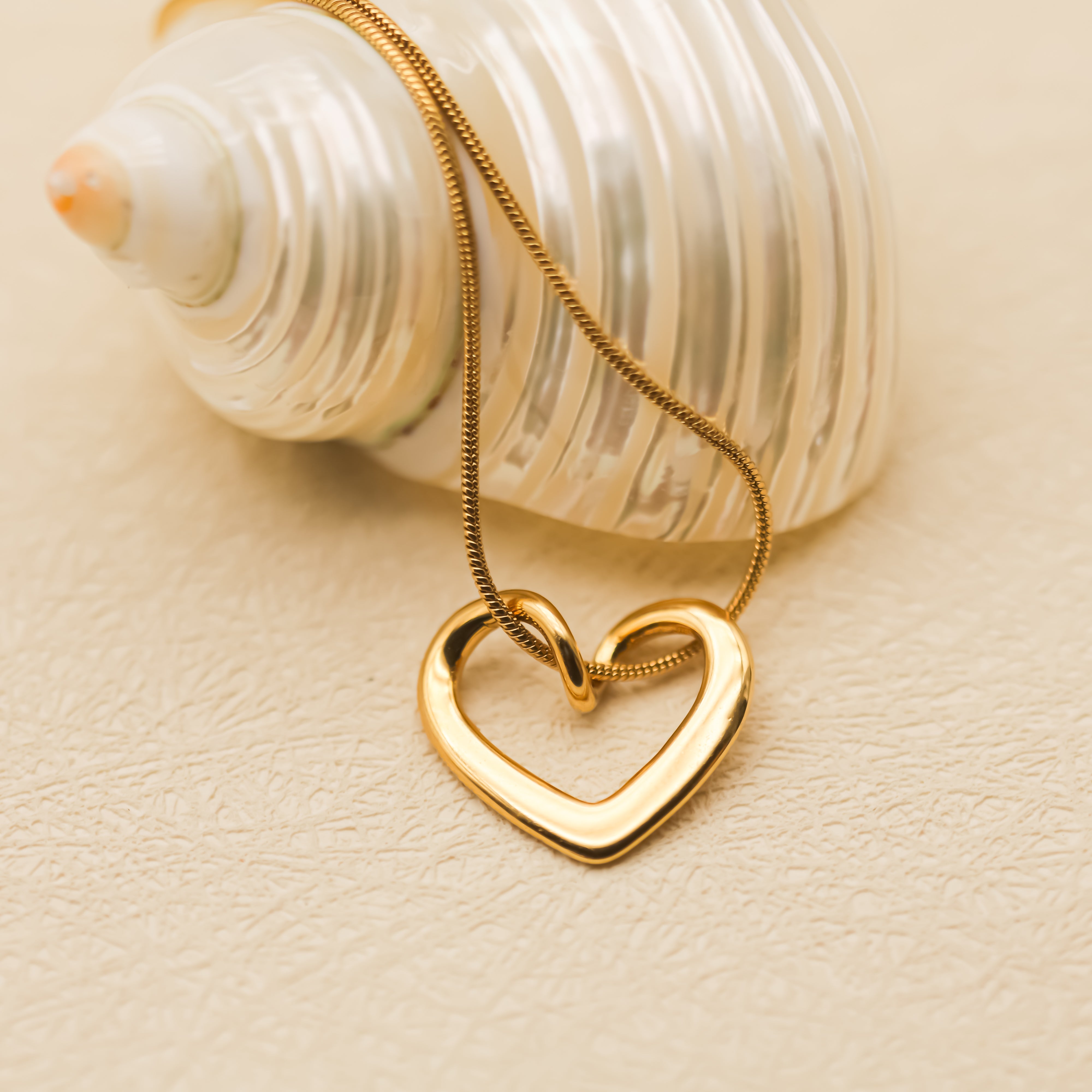 Colgante Corazón Infinito | Símbolo eterno de amor y conexión | Elegancia Atemporal