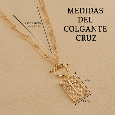 Colgante Cruz Dorada, Baño de Oro 18K, Cadena Paperclip | Diseño Minimalismo y Moderno
