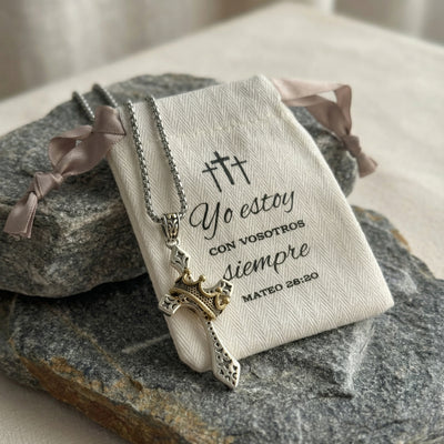 Colgante Cruz con corona imperial | Elegancia Espiritual, Un Emblema de Fe (2x1)