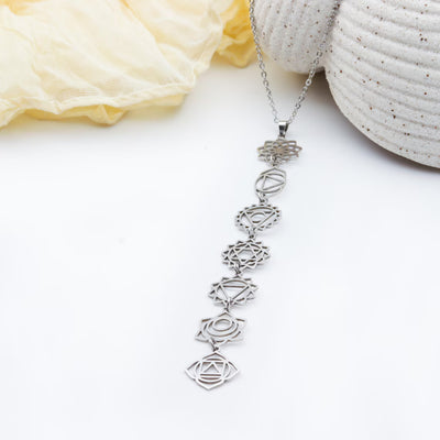 Colgante Chakras | Equilibrio y Energía Interior | Acero Inoxidable con baño oro 18K o plata