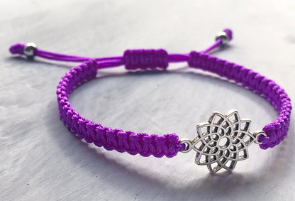 Pulsera Séptimo Chakra Sahasrara, cromoterapia, con afirmaciones